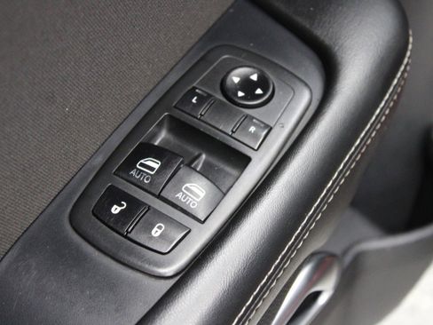 Used 2020 Dodge Challenger SXT image 14