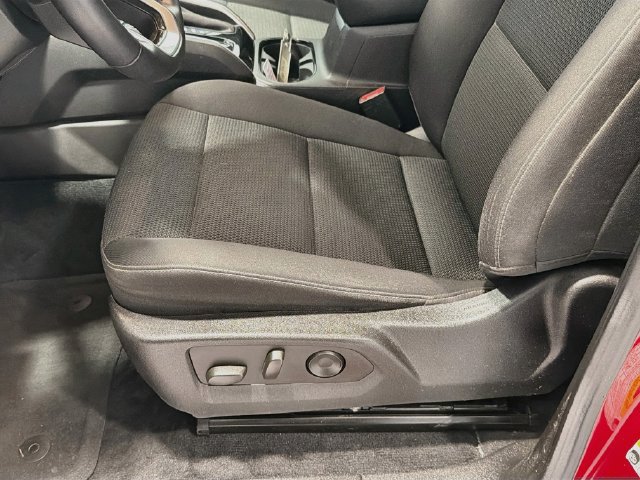 Certified 2023 Chevrolet Colorado LT w/ LT Convenience Package II AWD/4WD image 17