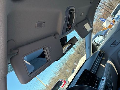 Used 2024 Hyundai Kona SEL image 42