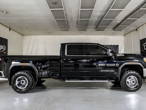 Used 2022 GMC Sierra 3500 SLE w/ SLE Value Package AWD/4WD image 5