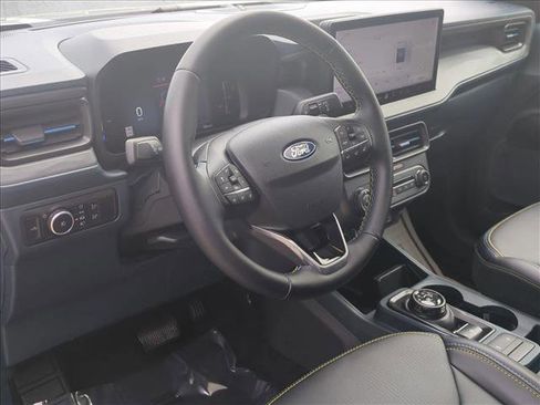 Used 2026 Ford Maverick Lobo image 10