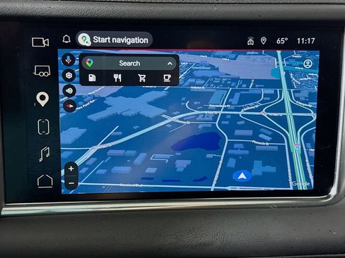 Used 2024 GMC Yukon XL Denali image 13