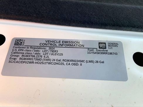 Certified 2024 Cadillac Escalade ESV V w/ LPO, ONYX Package image 29