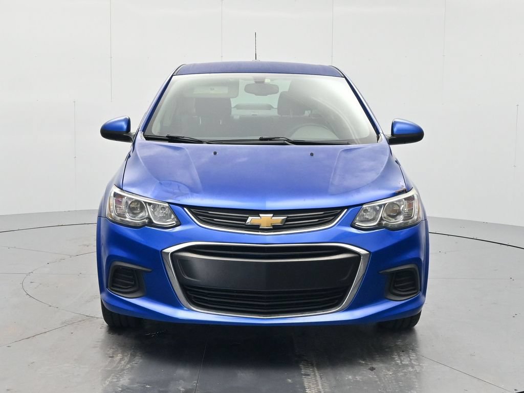 Used 2018 Chevrolet Sonic LT FWD image 2