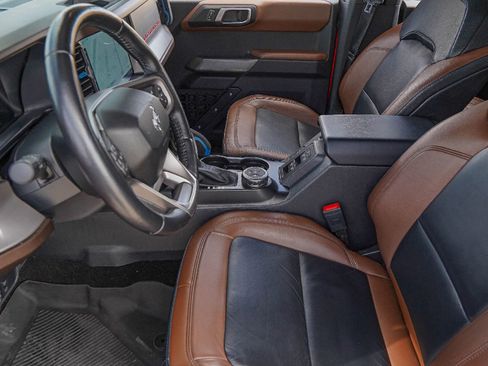 Used 2022 Ford Bronco Outer Banks image 10