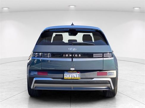Certified 2025 Hyundai Ioniq 5 SE image 4