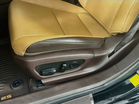 Used 2019 Lexus ES 350 w/ Premium Package FWD image 20