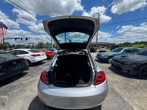 Used 2012 Volkswagen Beetle 2.5 FWD image 33