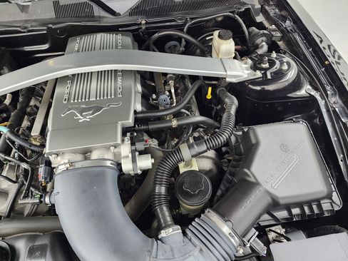 Used 2010 Ford Mustang GT image 16