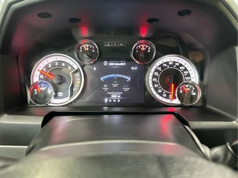 Used 2018 RAM 3500 Big Horn AWD/4WD image 18
