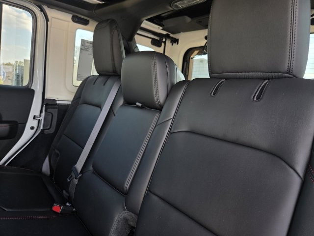 New 2027 Jeep Wrangler Unlimited Rubicon AWD/4WD image 25