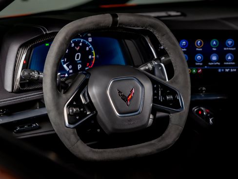 Used 2023 Chevrolet Corvette Stingray Preferred Conv w/ Z51 Performance Package RWD image 29