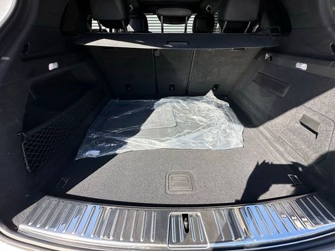 Used 2023 Porsche Cayenne image 40