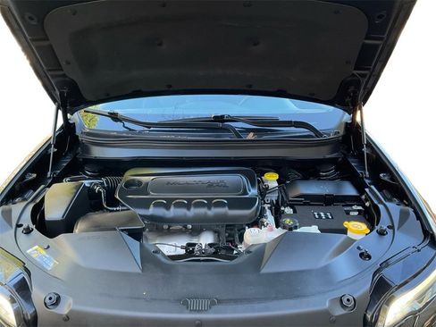 Certified 2023 Jeep Cherokee Altitude Lux image 14