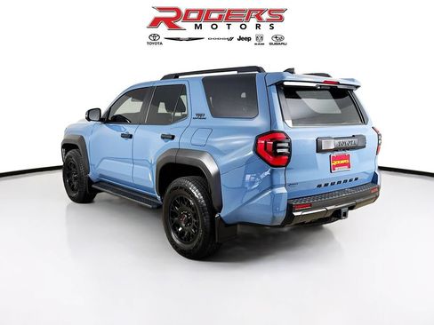 Certified 2025 Toyota 4Runner TRD Off-Road Premium w/ Tow Technology Package AWD/4WD image 11