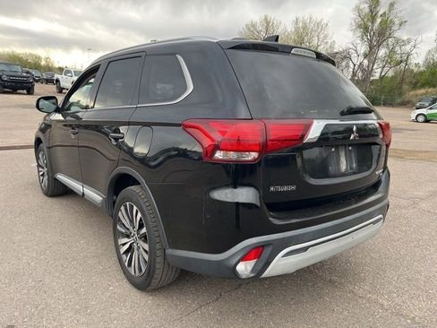 Used 2019 Mitsubishi Outlander SEL image 3