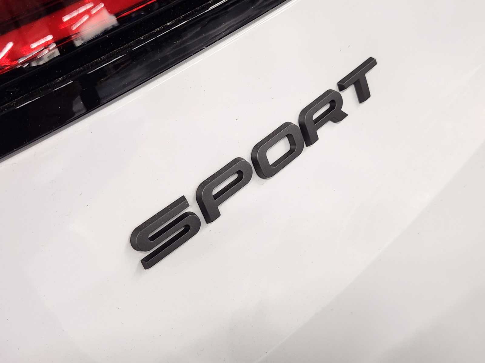 New 2027 Land Rover Range Rover Sport SE AWD/4WD image 13