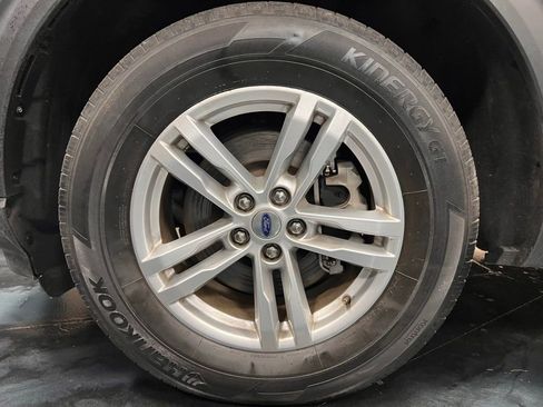 Used 2020 Ford Explorer XLT image 7