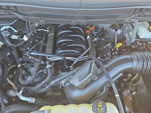 Used 2022 Ford F150 XLT w/ Equipment Group 302A High AWD/4WD image 40