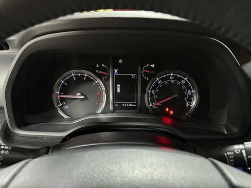 Certified 2020 Toyota 4Runner TRD Off-Road Premium image 35