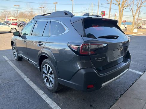 Used 2023 Subaru Outback Limited image 2