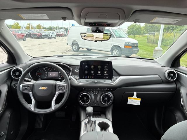 New 2026 Chevrolet Blazer LT w/ Sound & Technology Package AWD/4WD image 19