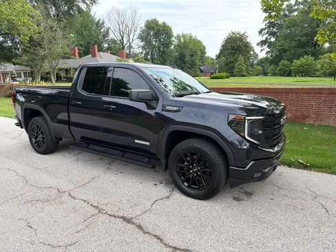 Used 2025 GMC Sierra 1500 Elevation w/ X31 Off-Road Package AWD/4WD image 3