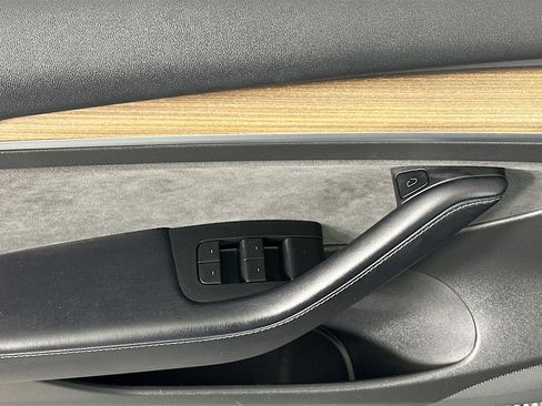 Used 2023 Tesla Model 3 Standard Range RWD image 15