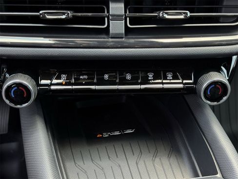 New 2026 Chevrolet Equinox EV RS image 14