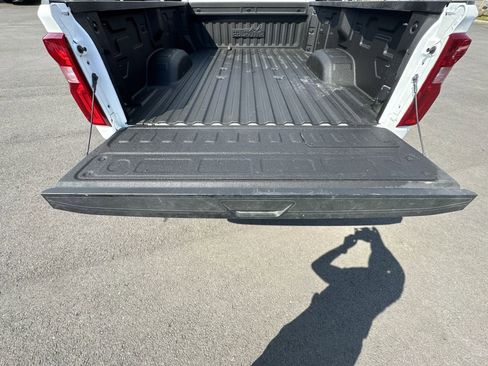 Used 2024 Chevrolet Silverado 3500 High Country w/ High Country Premium Package image 29