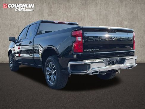 Used 2024 Chevrolet Silverado 1500 LT w/ Z71 Off-Road Package AWD/4WD image 7