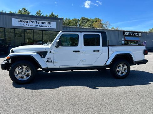 Used 2021 Jeep Gladiator Sport image 13