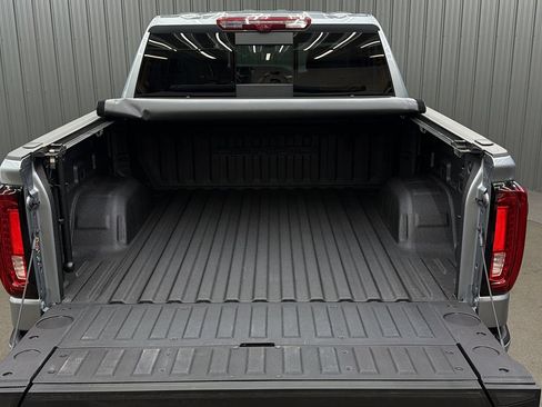 Used 2024 GMC Sierra 1500 Denali w/ Denali Reserve Package AWD/4WD image 18