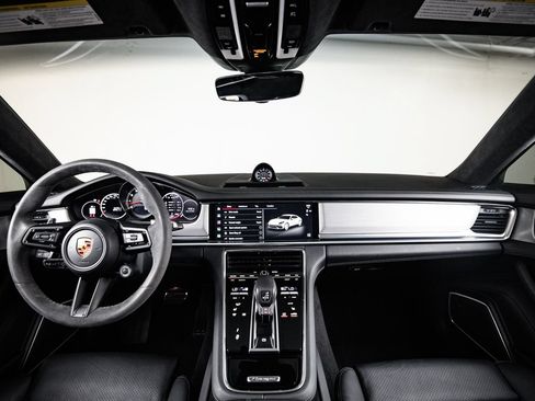 Certified 2023 Porsche Panamera GTS AWD/4WD image 25