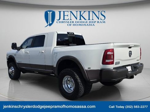 Used 2024 RAM 3500 Limited w/ Towing Technology Group AWD/4WD image 7
