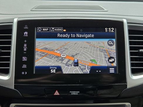 Used 2017 Honda Pilot Touring image 13