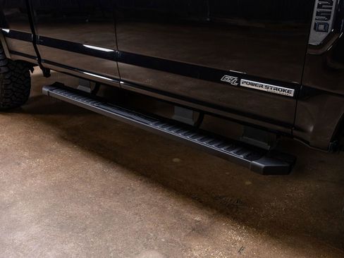 Used 2022 Ford F250 Lariat w/ Black Appearance Package AWD/4WD image 12