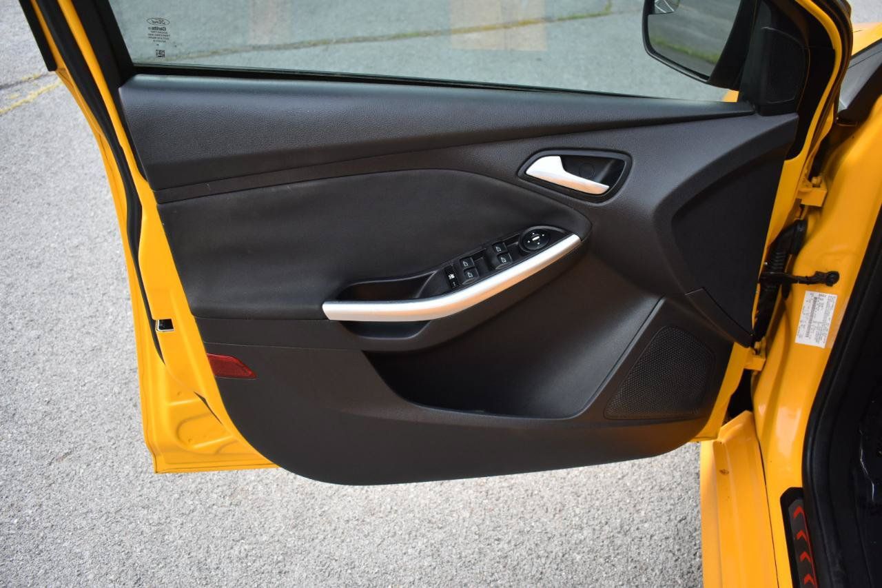 Used 2013 Ford Focus ST FWD image 13