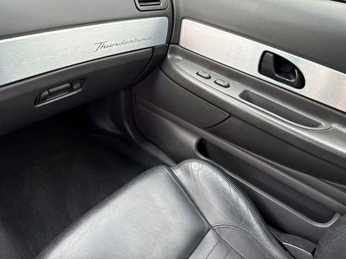 Used 2002 Ford Thunderbird RWD image 14