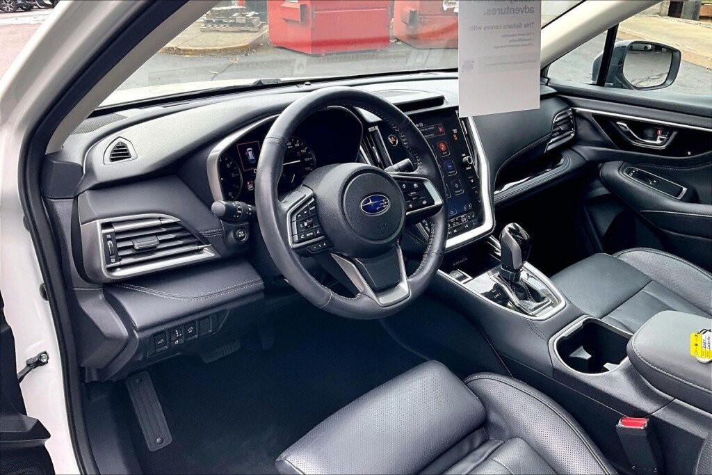 Certified 2024 Subaru Outback Touring XT AWD/4WD image 10