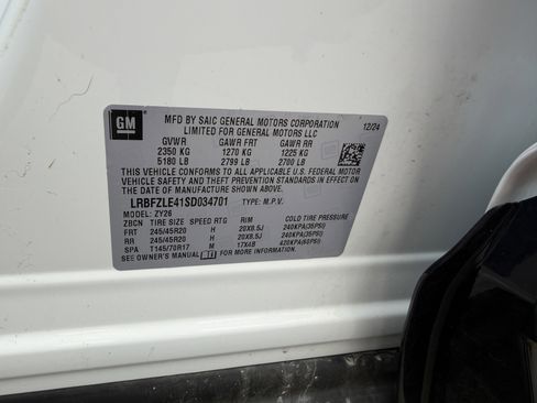 Used 2025 Buick Envision Sport Touring image 34