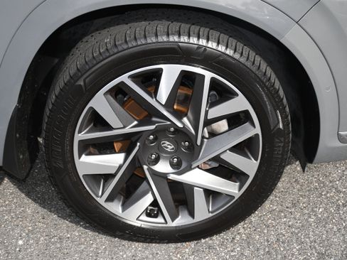 Used 2023 Hyundai Santa Fe Calligraphy image 24