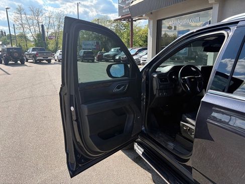 Used 2022 Chevrolet Tahoe LT AWD/4WD image 8