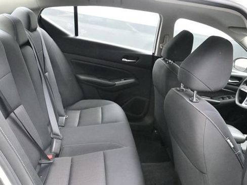 Used 2021 Nissan Altima 2.5 S FWD image 24