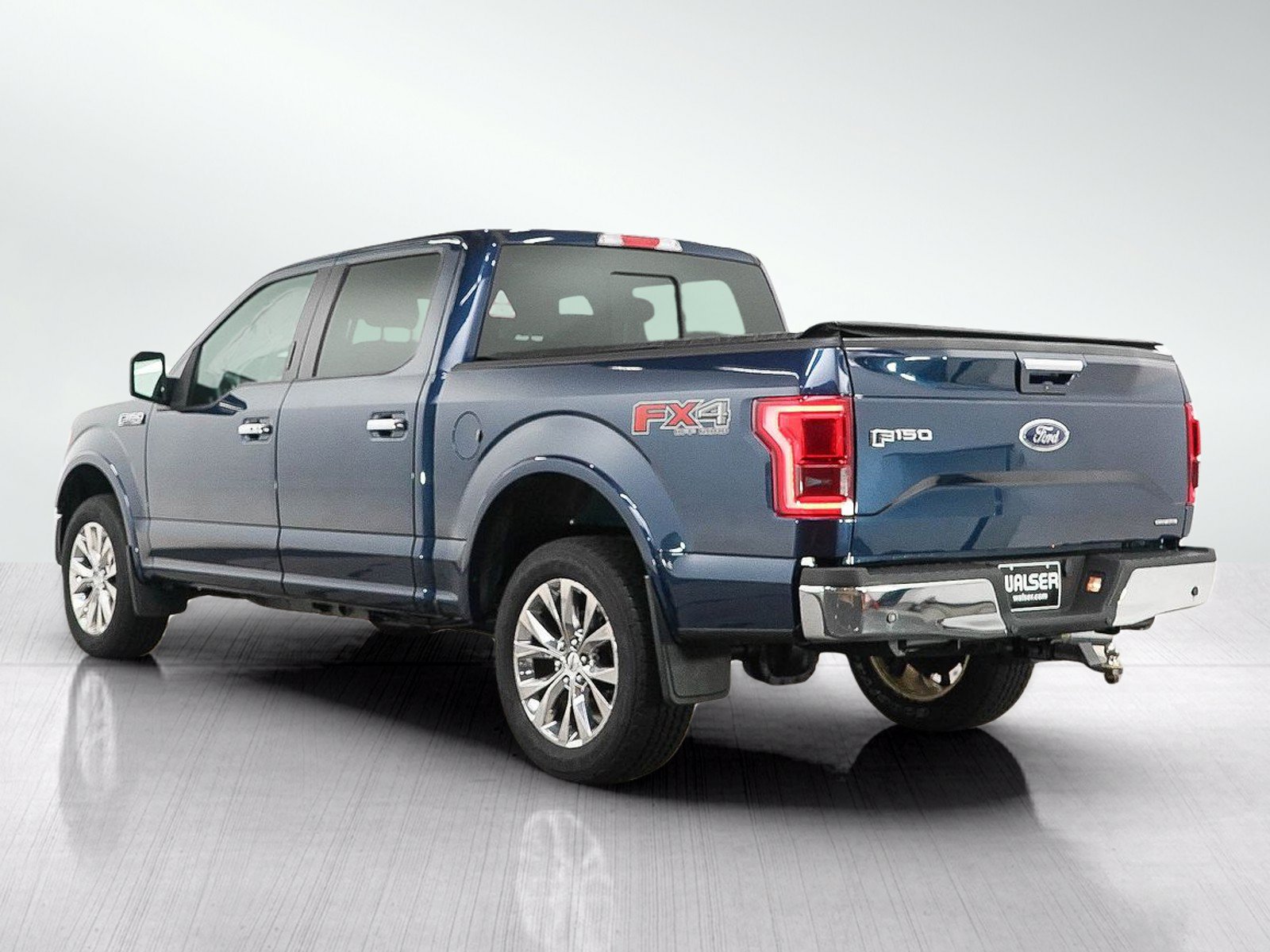 Used 2016 Ford F150 Lariat w/ Equipment Group 502A Luxury AWD/4WD image 3