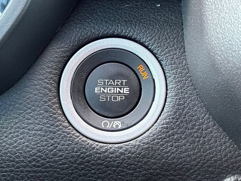 Used 2023 RAM 1500 Laramie AWD/4WD image 22