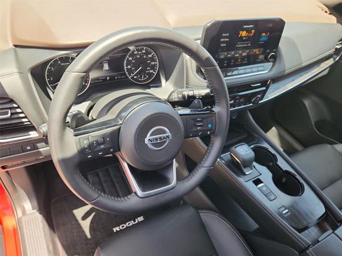 Used 2021 Nissan Rogue SL w/ Premium Package FWD image 10