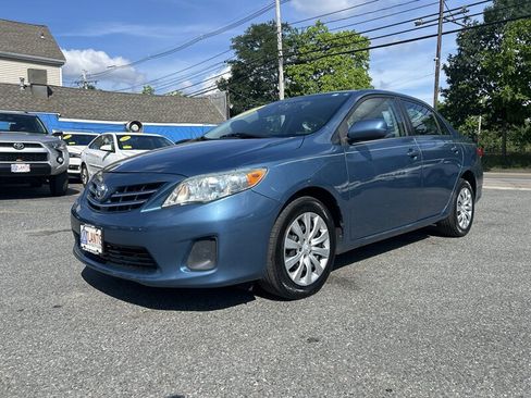 Used 2013 Toyota Corolla LE FWD image 1