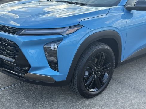 New 2025 Chevrolet Trax ACTIV w/ Sunroof Package image 2