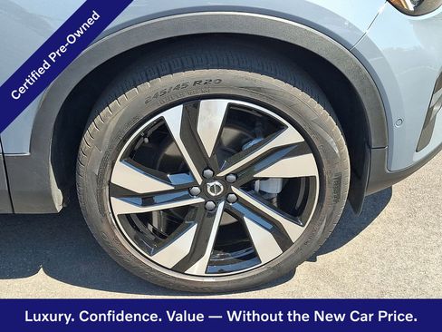 Certified 2023 Volvo XC40 B5 Ultimate w/ Protection Package Premier AWD/4WD image 9